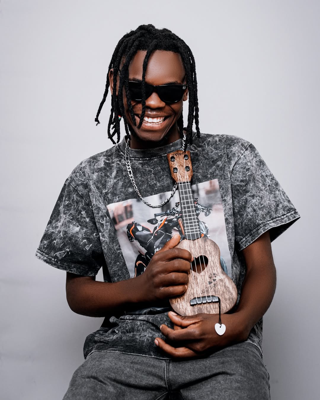 Music Audio : Dj Facebook Ft Mkataba Mc – Shimo | Download