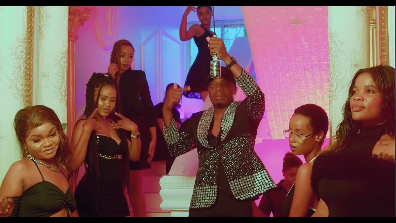 VIDEO : Oscar Oscar – Serebuka